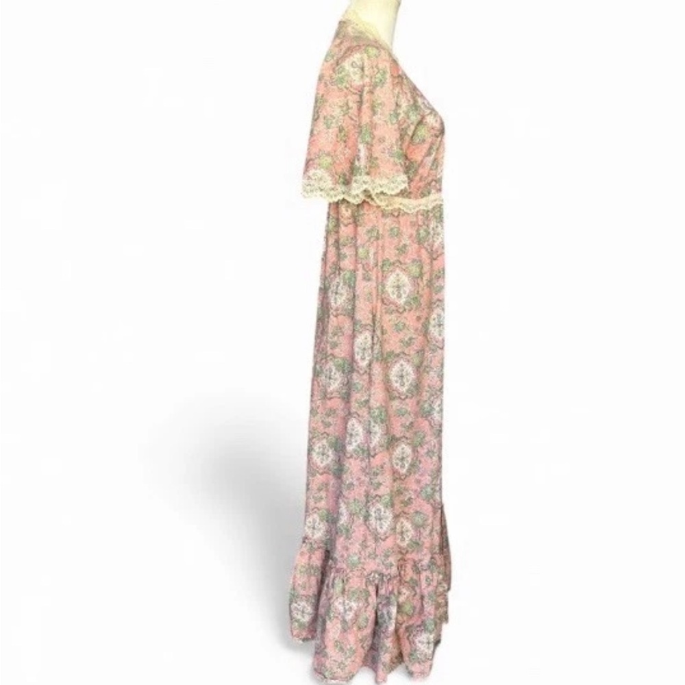 Gilligan & O'Malley Pink Floral Nightgown - Picture 4 of 10
